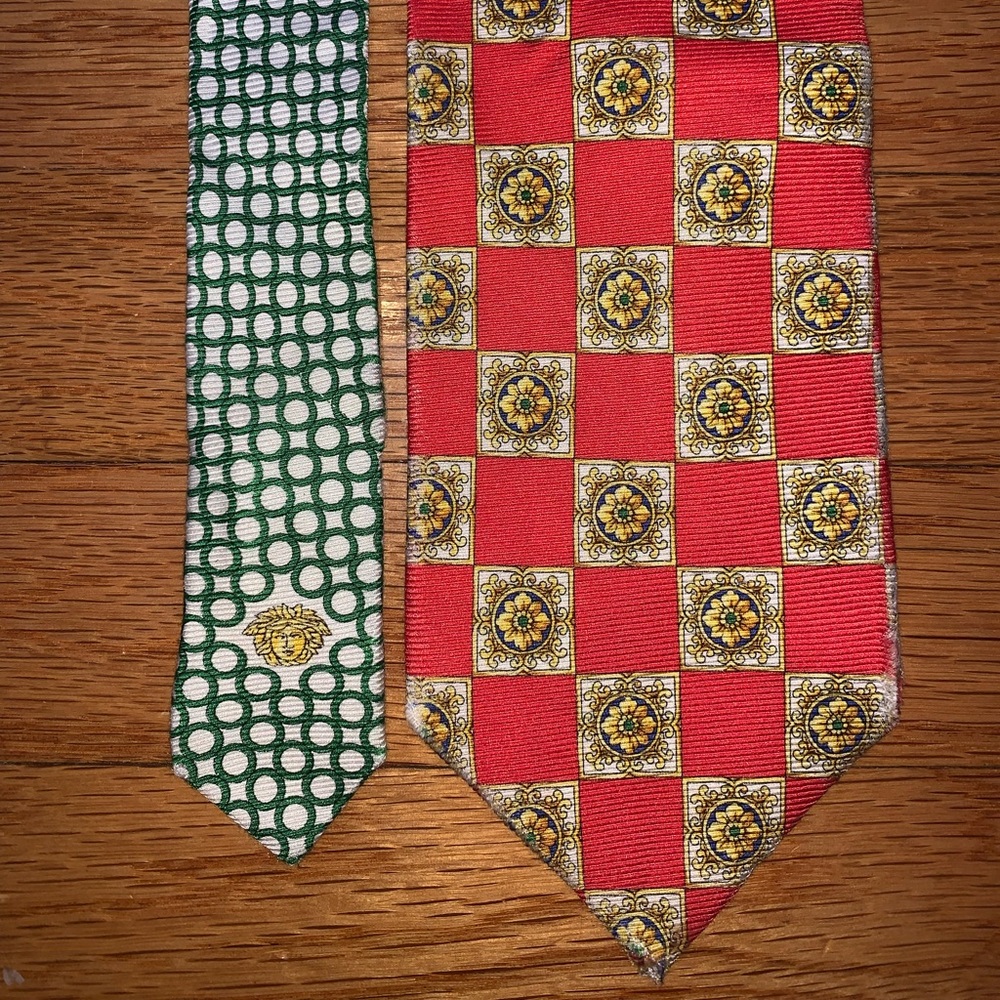 Authentic Gianni Versace Baroque Medusa Tie red green gold floral